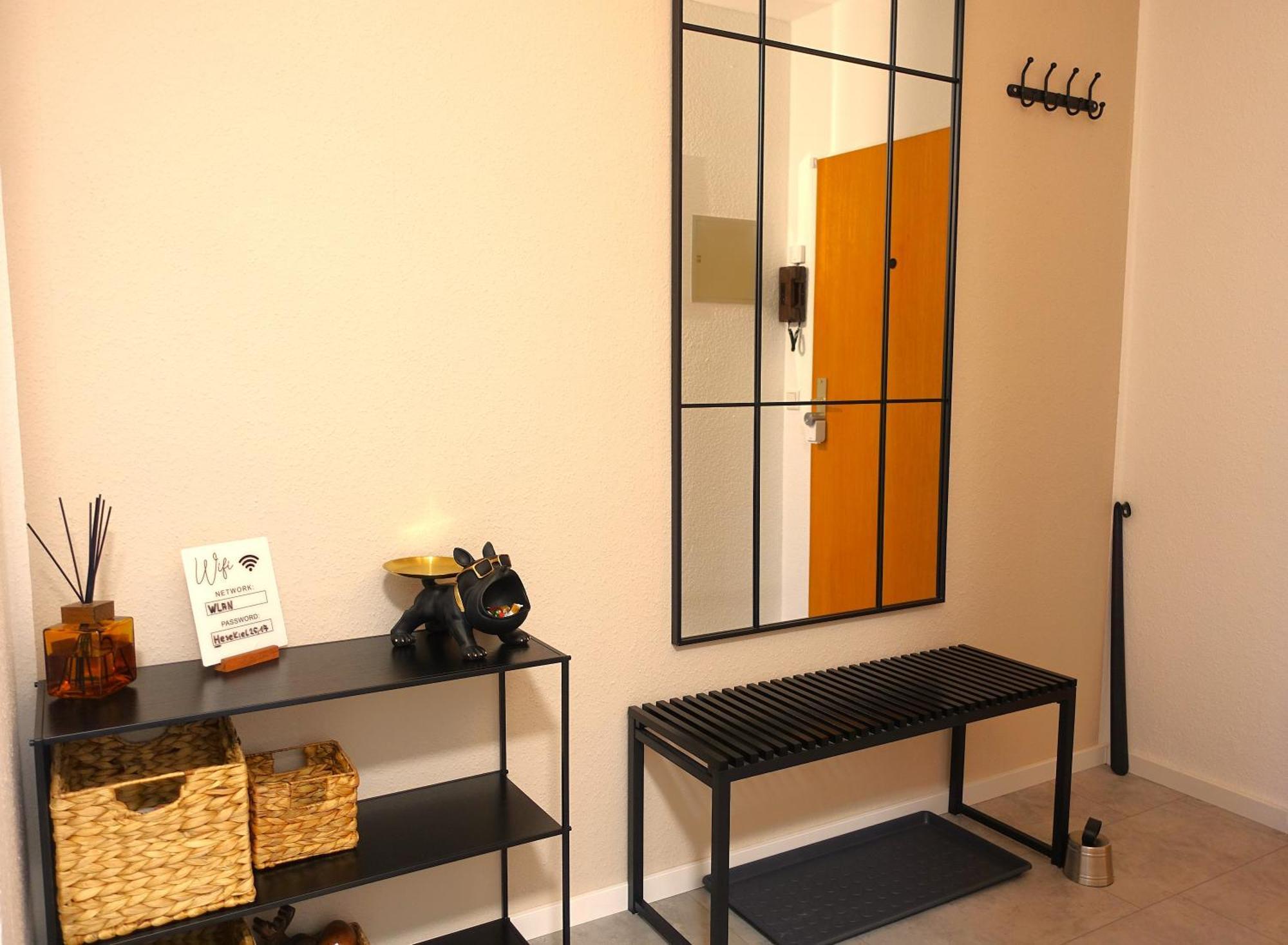 Getaway Apartment - Balkon - Kueche - Ruhe - Waesche - S-Bahn - 60 Qm Duisburg Luaran gambar